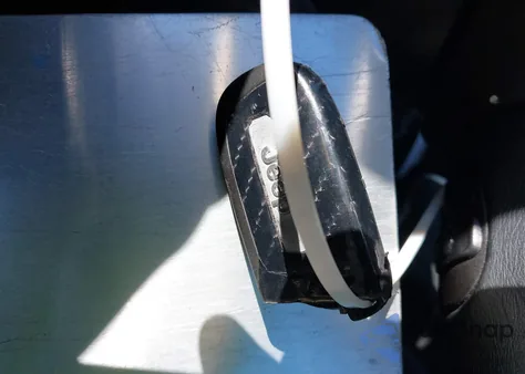 2021 Jeep Renegade Latitude Fwd z USA, uszkodzony, nr VIN ZACNJCBBXMPN27477